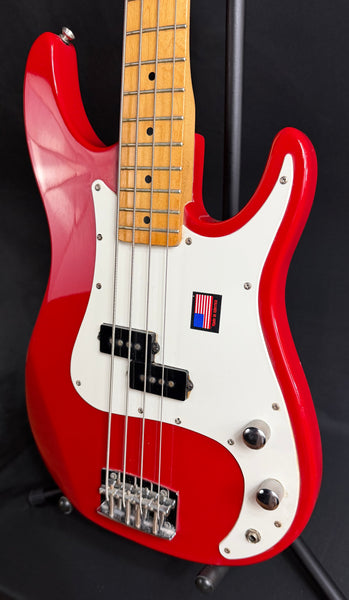 Peavey USA Fury Bass 4-String Bass Guitar Gloss Red Finish