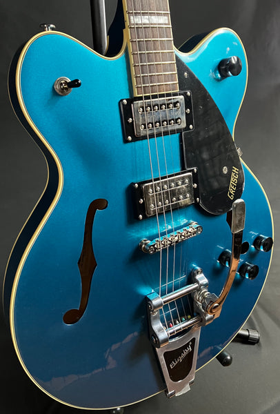 Gretsch G2622T Streamliner Semi-Hollow Body Electric Guitar w/ Bigsby Riviera Blue