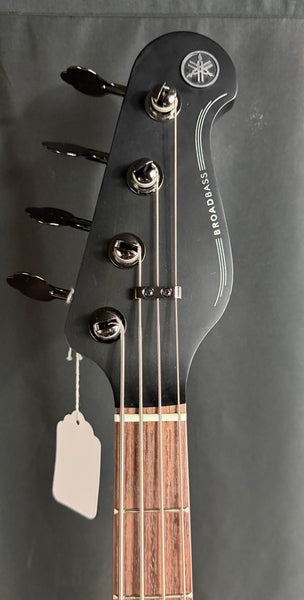 Yamaha BB734A Broad Bass 4-String Bass Guitar Indigo Blue Finish w/ Gig Bag (221)