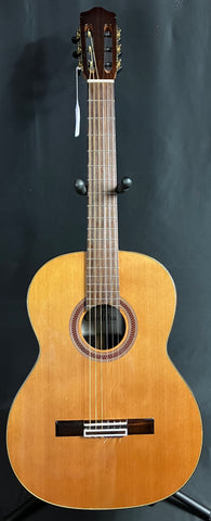 Cordoba C7 CD Cedar Top Nylon-String Classical Acoustic Guitar Natural