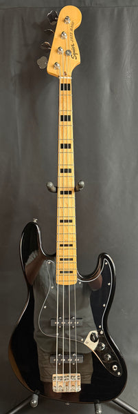 Squier Classic Vibe 70's Jazz Bass 4-String Bass Guitar Gloss Black (585)