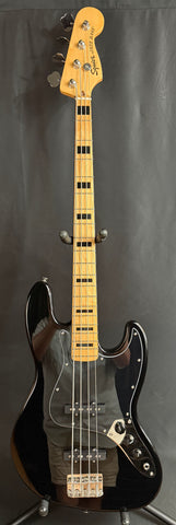 Squier Classic Vibe 70's Jazz Bass 4-String Bass Guitar Gloss Black (585)