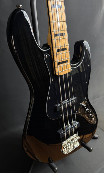 Squier Classic Vibe 70's Jazz Bass 4-String Bass Guitar Gloss Black (585)