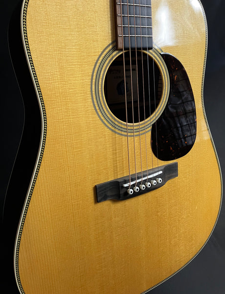 Martin D-28 Billy Strings Dreadnought Acoustic Guitar Vintage Natural Finish w/ Case (017)