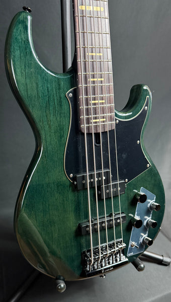 Yamaha BB735A Broad Bass 5-String Bass Guitar Indigo Blue w/ Gig Bag (331)