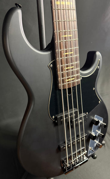 Yamaha BB735A Broad Bass 5-String Bass Guitar Translucent Matte Black w/ Gig Bag (100)