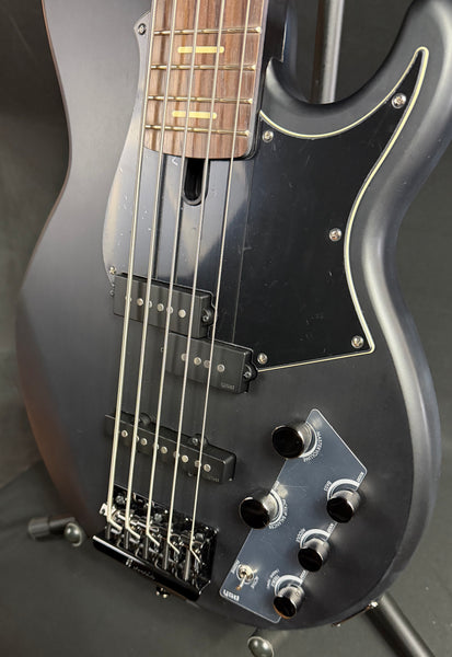 Yamaha BB735A Broad Bass 5-String Bass Guitar Translucent Matte Black w/ Gig Bag (100)