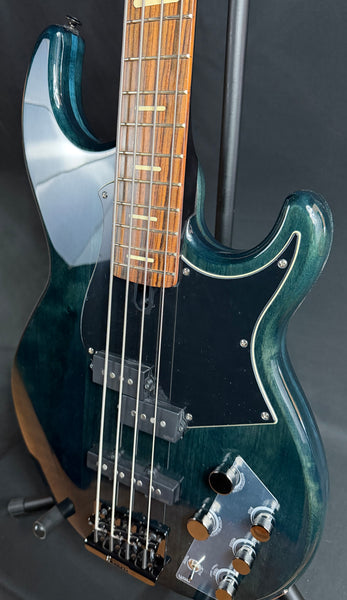 Yamaha BB734A Broad Bass 4-String Bass Guitar Indigo Blue Finish w/ Gig Bag (040)