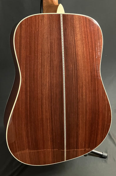Martin D-28 Billy Strings Dreadnought Acoustic Guitar Vintage Natural Finish w/ Case (930)