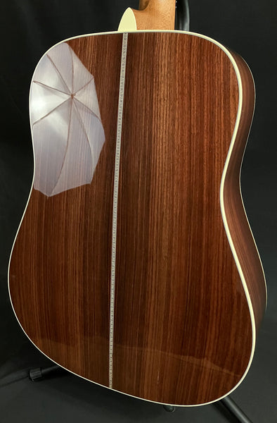 Martin D-28 Billy Strings Dreadnought Acoustic Guitar Vintage Natural Finish w/ Case (930)