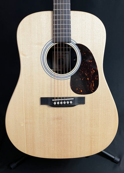 Martin D-X2E Billy Strings Dreadnought Acoustic-Electric Guitar Natural Satin w/ Gig Bag