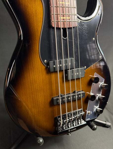 Yamaha BB735A Broad Bass 5-String Bass Guitar Dark Coffee Sunburst w/ Gig Bag (260)