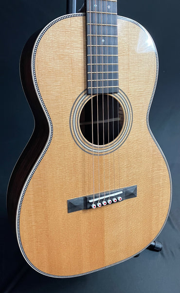 Martin 012-28 Modern Deluxe 12-Fret Parlor Acoustic Guitar Gloss Natural w/ Case