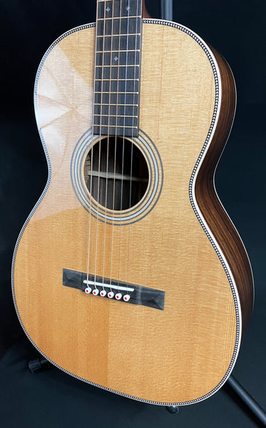 Martin 012-28 Modern Deluxe 12-Fret Parlor Acoustic Guitar Gloss Natural w/ Case