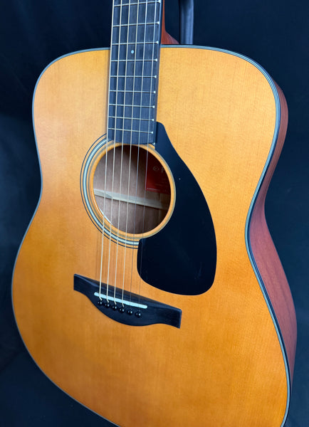 Yamaha FG3 Red Label Dreadnought Acoustic Guitar Vintage Natural w/ Soft Case (036)