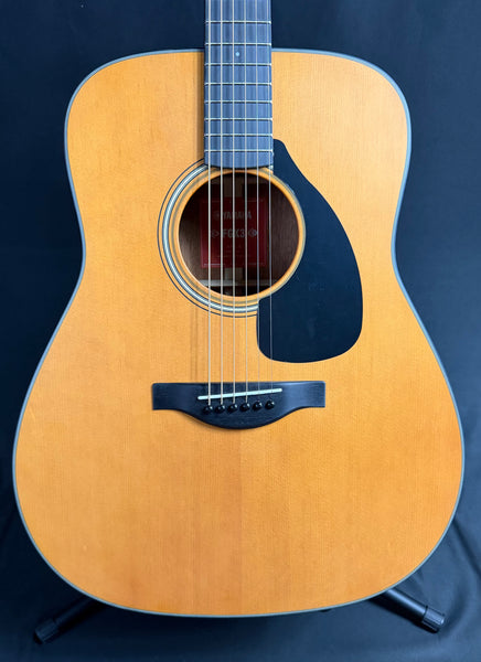 Yamaha FGX3 Red Label Dreadnought Acoustic-Electric Guitar Vintage Natural w/ Case (097)