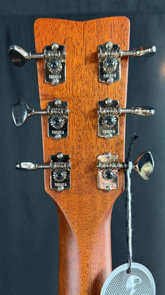 Yamaha FGX3 Red Label Dreadnought Acoustic-Electric Guitar Vintage Natural w/ Case (097)