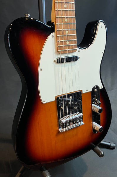 Fender Player Telecaster Electric Guitar 3-Tone Sunburst Finish