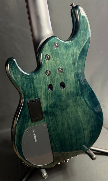 Yamaha BB735A Broad Bass 5-String Bass Guitar Indigo Blue w/ Gig Bag (161)