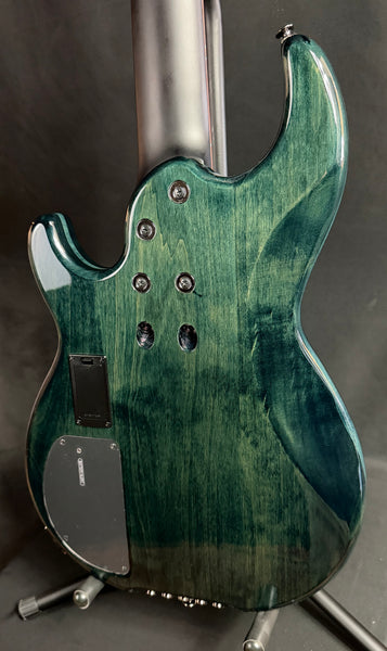 Yamaha BB735A Broad Bass 5-String Bass Guitar Indigo Blue w/ Gig Bag (161)