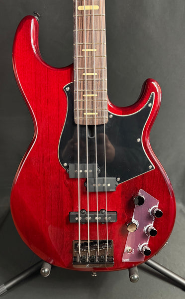 Yamaha BB734A Broad Bass 4-String Bass Guitar Fired Red Finish w/ Gig Bag (024)