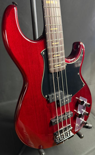 Yamaha BB734A Broad Bass 4-String Bass Guitar Fired Red Finish w/ Gig Bag (024)