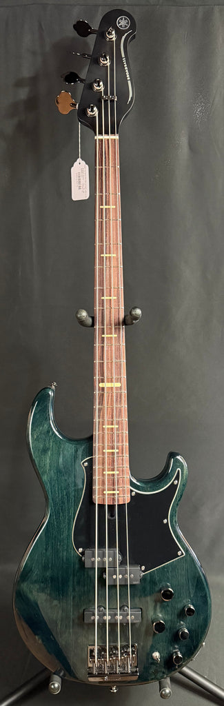 Yamaha BB734A Broad Bass 4-String Bass Guitar Indigo Blue Finish w/ Gig Bag (271)