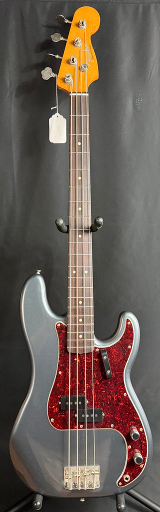 Fender Vintera II Road Worn '60s Precision Bass Charcoal Frost Metallic w/ OHSC