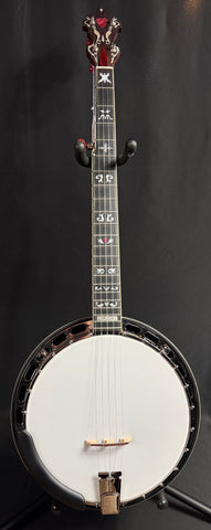 Gold Tone Mastertone™ "Bluegrass Heart" Bela Fleck Signature Banjo w/ Case