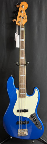 Squier Classic Vibe Late 60's Jazz Bass 4-String Bass Guitar Lake Placid Blue (147)