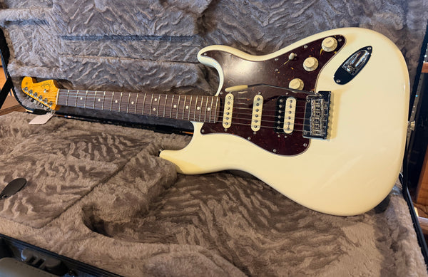 Fender American Professional II Stratocaster HSS Electric Guitar Olympic White w/ OHSC