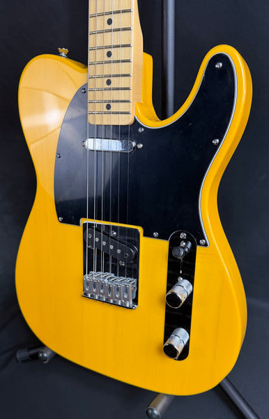 G&L Tribute ASAT Classic Electric Guitar Butterscotch Blonde Finish (167)