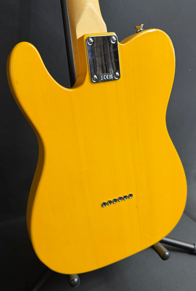 G&L Tribute ASAT Classic Electric Guitar Butterscotch Blonde Finish (167)