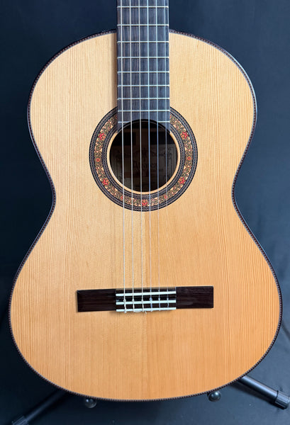 Alvarez Yairi CYM75 Concert Classical Acoustic Guitar Gloss Natural Finish w/ OHSC