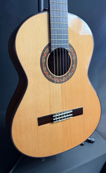 Alvarez Yairi CYM75 Concert Classical Acoustic Guitar Gloss Natural Finish w/ OHSC