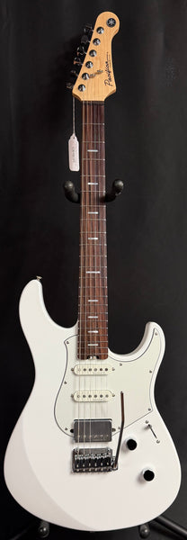 Yamaha PACS+12 Pacifica Standard Plus Electric Guitar Shell White Finish w/ Gig Bag (014)