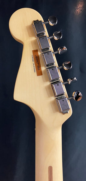 Fender American Performer Jazzmaster Electric Guitar 3-Tone Sunburst w/ Gig Bag