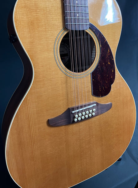 Fender Villager 12-String Acoustic-Electric Guitar Aged Natural Finish w/ Gig Bag