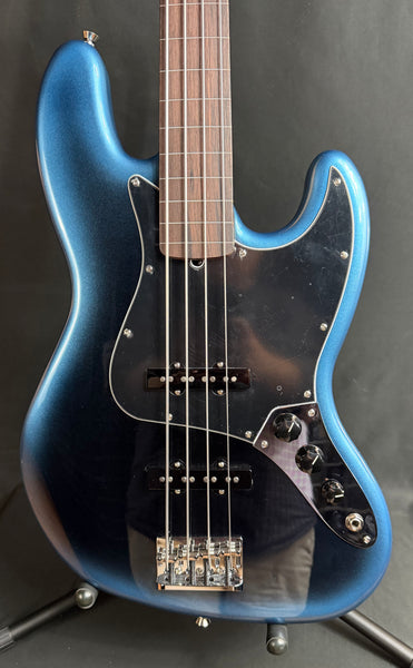Fender American Professional II Jazz Bass Fretless 4-String Bass Guitar Dark Night w/ OHSC