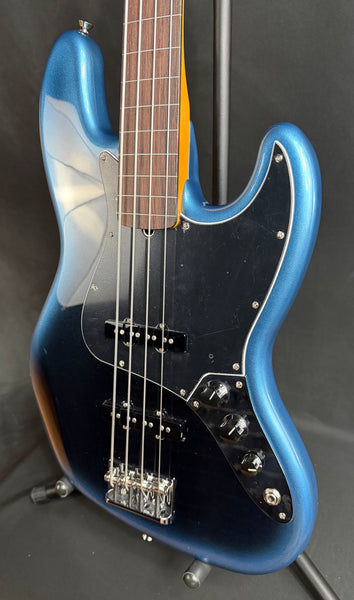 Fender American Professional II Jazz Bass Fretless 4-String Bass Guitar Dark Night w/ OHSC