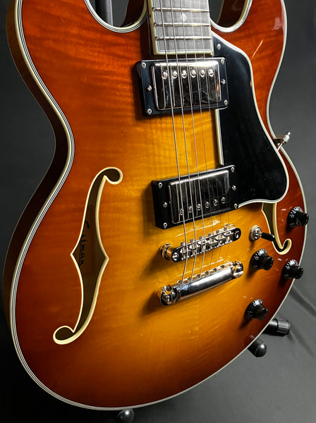 Eastman T484-GB Semi-Hollow Body Electric Guitar Goldburst Finish w/ Case