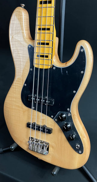 Squier Classic Vibe 70's Jazz Bass 4-String Bass Guitar Gloss Natural Finish