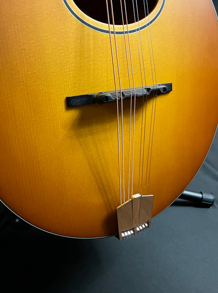 Eastman PCH-M104-GB A-Style Mandolin Goldburst Satin w/ Gig Bag