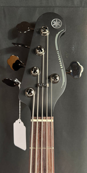 Yamaha BB735A Broad Bass 5-String Bass Guitar Fired Red Finish w/ Gig Bag (246)