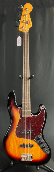 Squier Classic Vibe 60's Jazz Bass 4-String Bass Guitar 3-Tone Sunburst (439)
