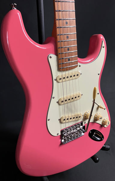 JET Guitars JS-300 Strat-Style Electric Guitar Burgundy Pink Finish