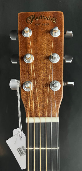 Martin 000C Jr. E StreetMaster Cutaway Acoustic-Electric Guitar w/ Case