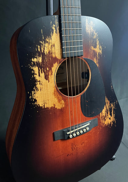 Martin D Jr. E StreetLegend Dreadnought Junior Acoustic-Electric Guitar Sunburst w/ Case