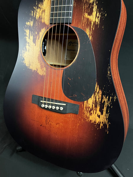 Martin D Jr. E StreetLegend Dreadnought Junior Acoustic-Electric Guitar Sunburst w/ Case