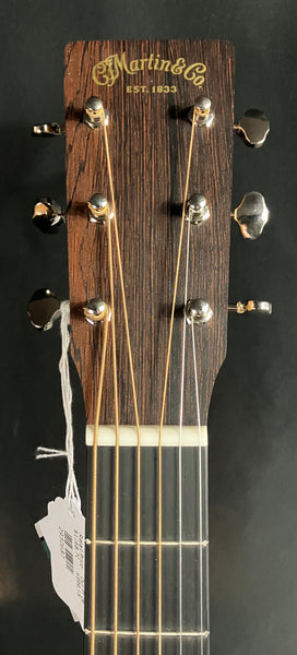 Martin D Jr. E StreetLegend Dreadnought Junior Acoustic-Electric Guitar Sunburst w/ Case